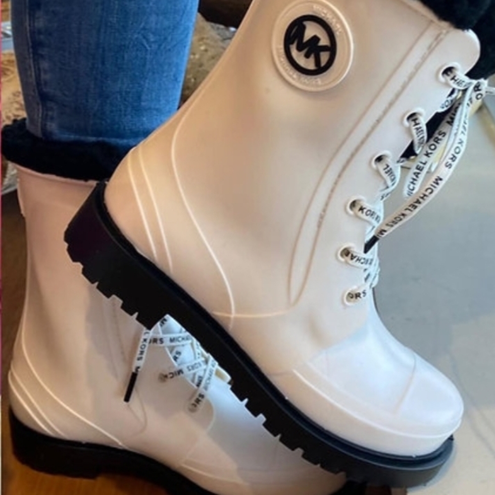 Michael Kors White and Black Winter Boots